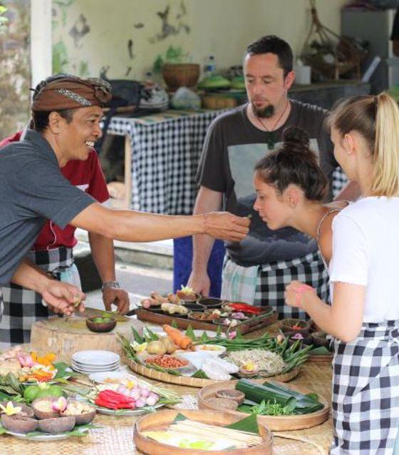 Balinese Cooking Class Experience in Ubud